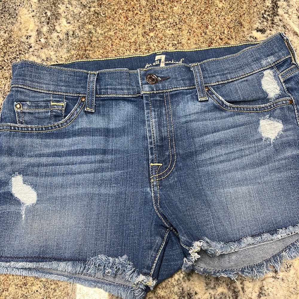 7 FOR ALL MANKIND Women’s Jean Shorts Size 27